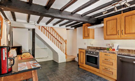 2 Bed in Machynlleth 5