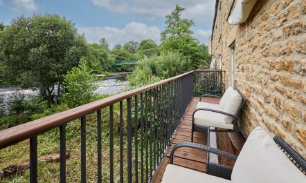 Tranquil Teeside Cottage 1