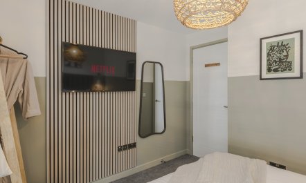 Olive Green & Burnt Orange 0