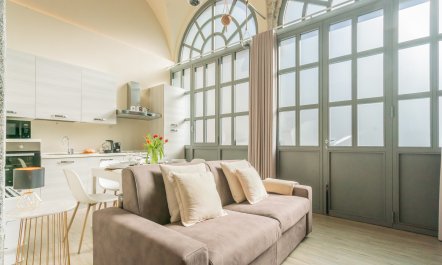 Enchanting Lakeside Haven 2