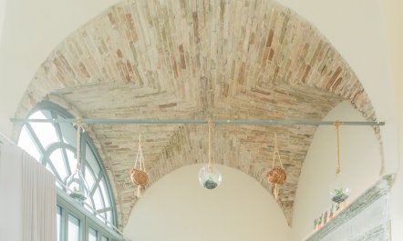 Enchanting Lakeside Haven 5