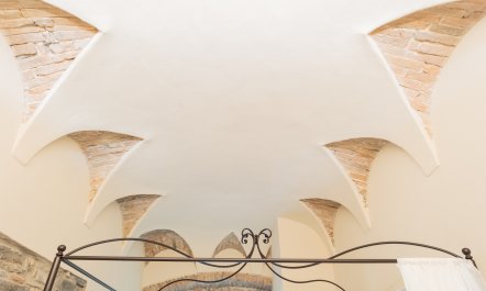 Enchanting Lakeside Haven 1