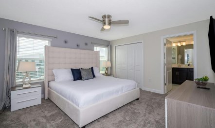 Honey & Honeysuckle 3