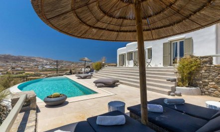 Tranquil Bay Escape 0