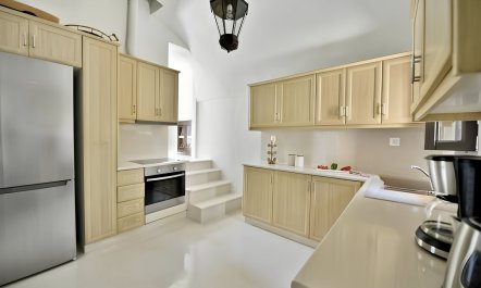 Village Vista 6