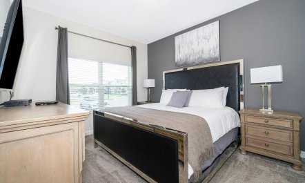 The Reverend Peter 6