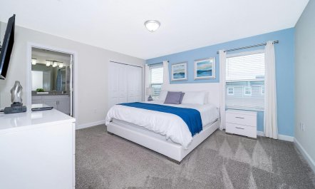 The Reverend Peter 4