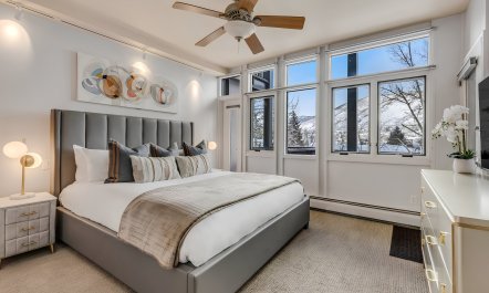 Snowflake Hideaway 2