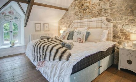 Country Cottage Bliss 1