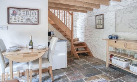 Enchanting Cottage 2