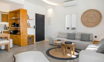 Mykonos Sunrise Retreat 4