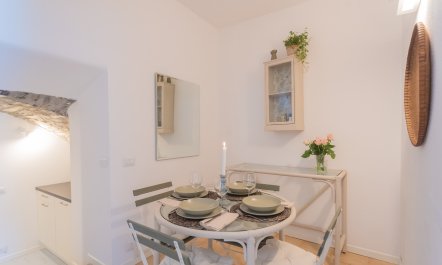 The Cosy Lakeview Hideaway 6