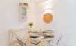 The Cosy Lakeview Hideaway 3