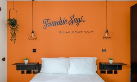 The Mayfair Gallery 4