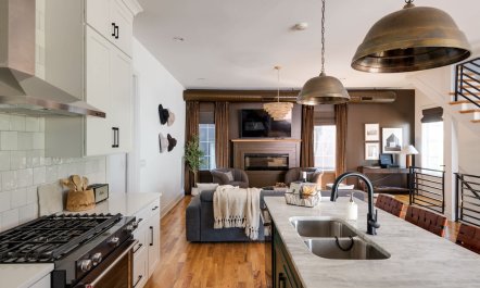 Nostalgic Nashville Hideaway 9