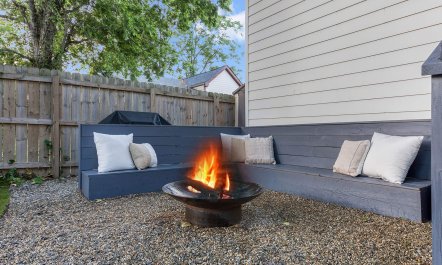 City-Side Farmhouse 2