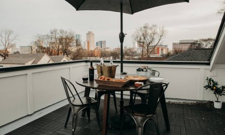 City-Side Farmhouse 1