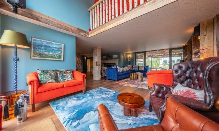 The Coast Club 1