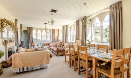 4 Bed in Bridport 2