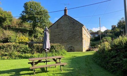 2 Bed in Bridport 0