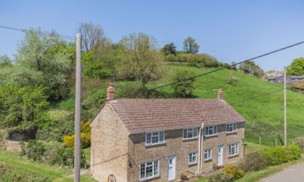 2 Bed in Bridport 2