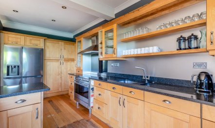 8 Bed in Crowborough 6