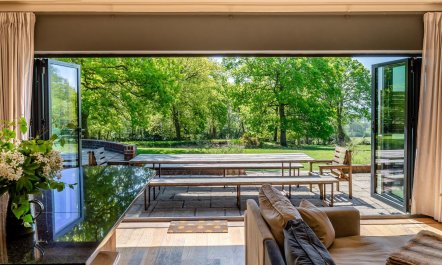 8 Bed in Crowborough