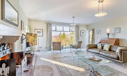 5 Bed in Windermere 5