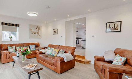 3 Bed in Wakefield 4