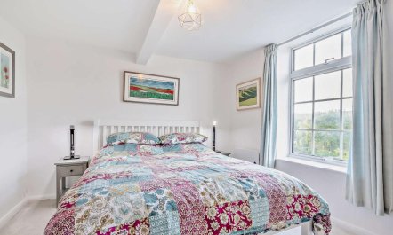 2 Bed in Swindon 9