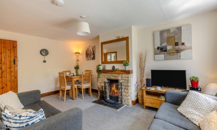 2 Bed in Bridport 4