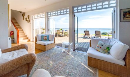 5 Bed in Seaview 1