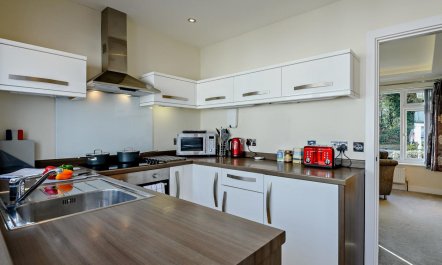 2 Bed in Christchurch 5