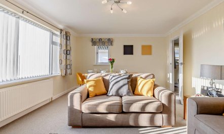 3 Bed in Christchurch 1