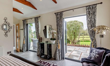 1 Bed in Bridgwater 3