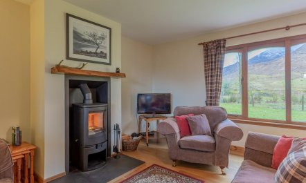 3 Bed in Fort William 3