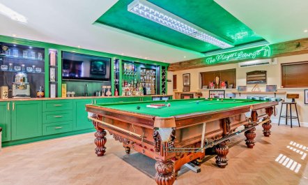 6 Bed in Wolverhampton 2