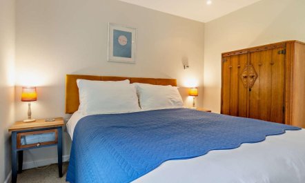 2 Bed in Machynlleth 9