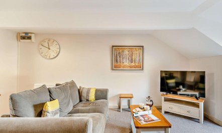 2 Bed in Newport 2