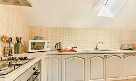 2 Bed in Newport 7
