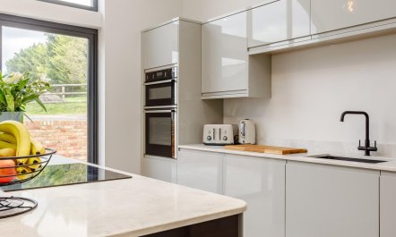 4 Bed in Dunstable 9
