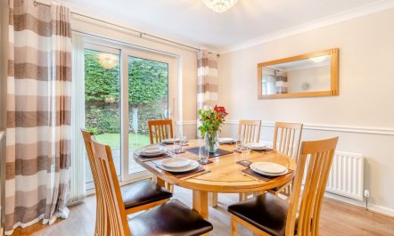 4 Bed in Windermere 6