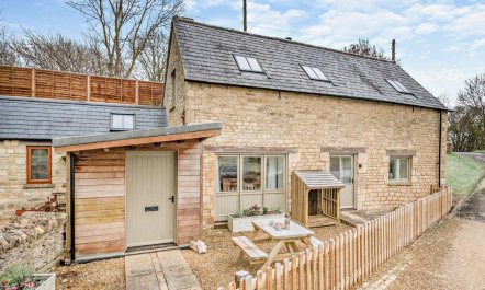 2 Bed in Cirencester