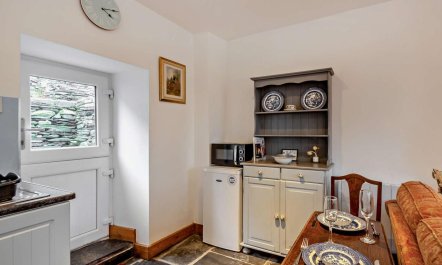 1 Bed in Blaenau Ffestiniog 6