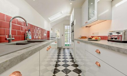 4 Bed in Cardigan 6