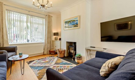 4 Bed in Cardigan 1