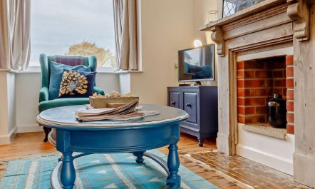 3 Bed in Walton On The Naze 2