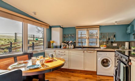 1 Bed in South Molton 7