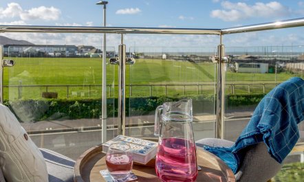 3 Bed in Westward Ho! 1