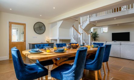 3 Bed in Newton-on-Rawcliffe 2